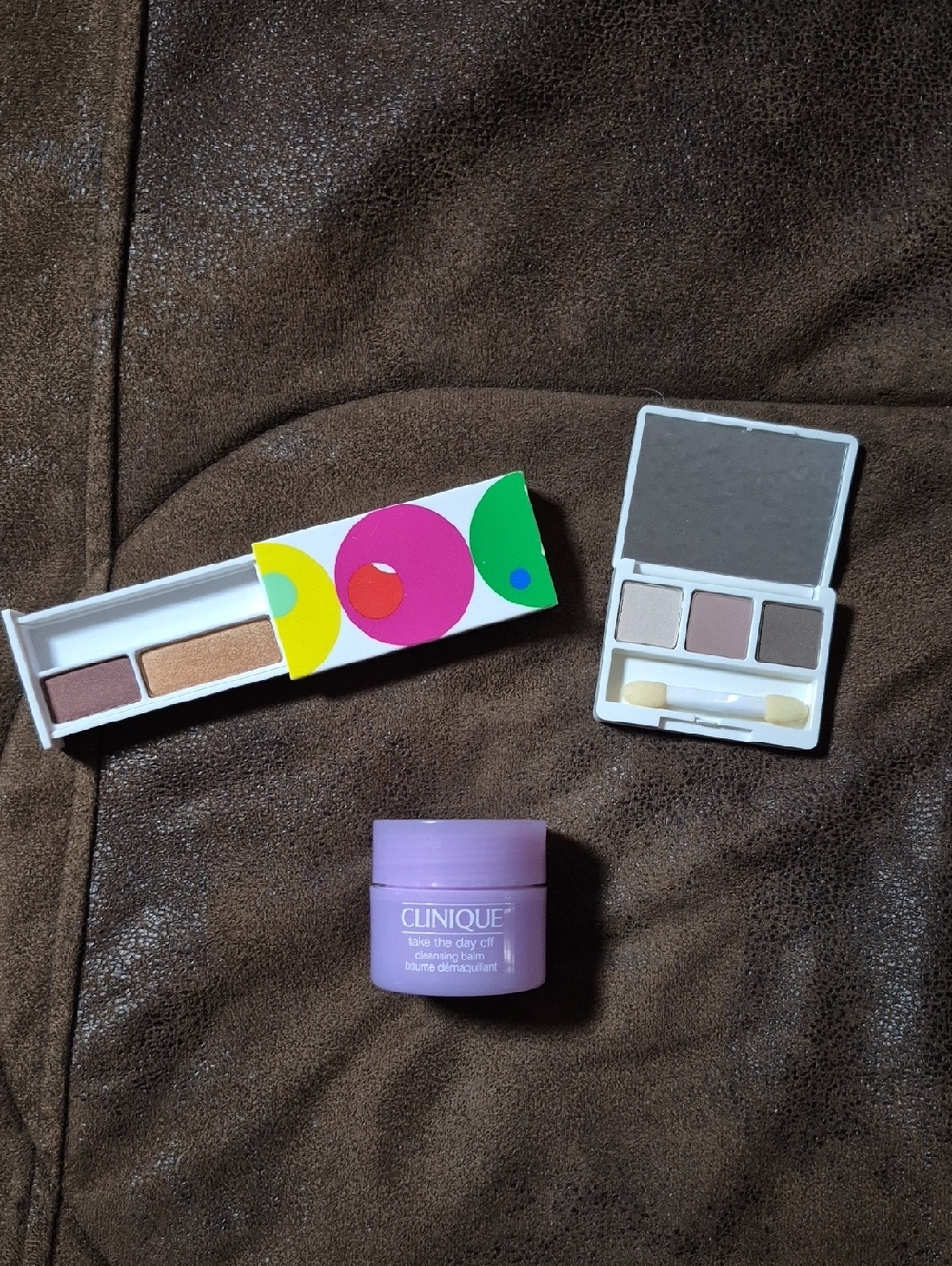 Clinique Take The Day Off Cleansing Balm, W/ Two Eye Shadow, 1 Applicator.